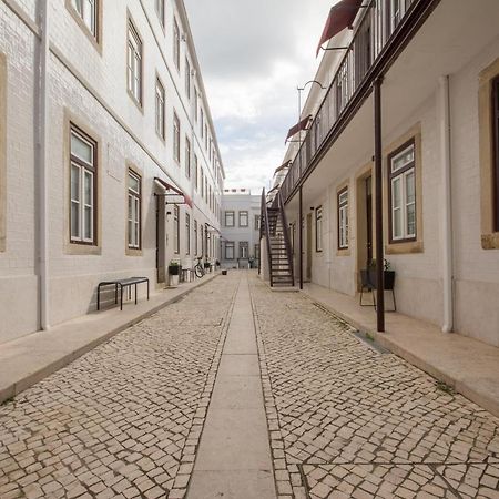 Charming Apartment In Private Condominium At Graca Lizbona Zewnętrze zdjęcie