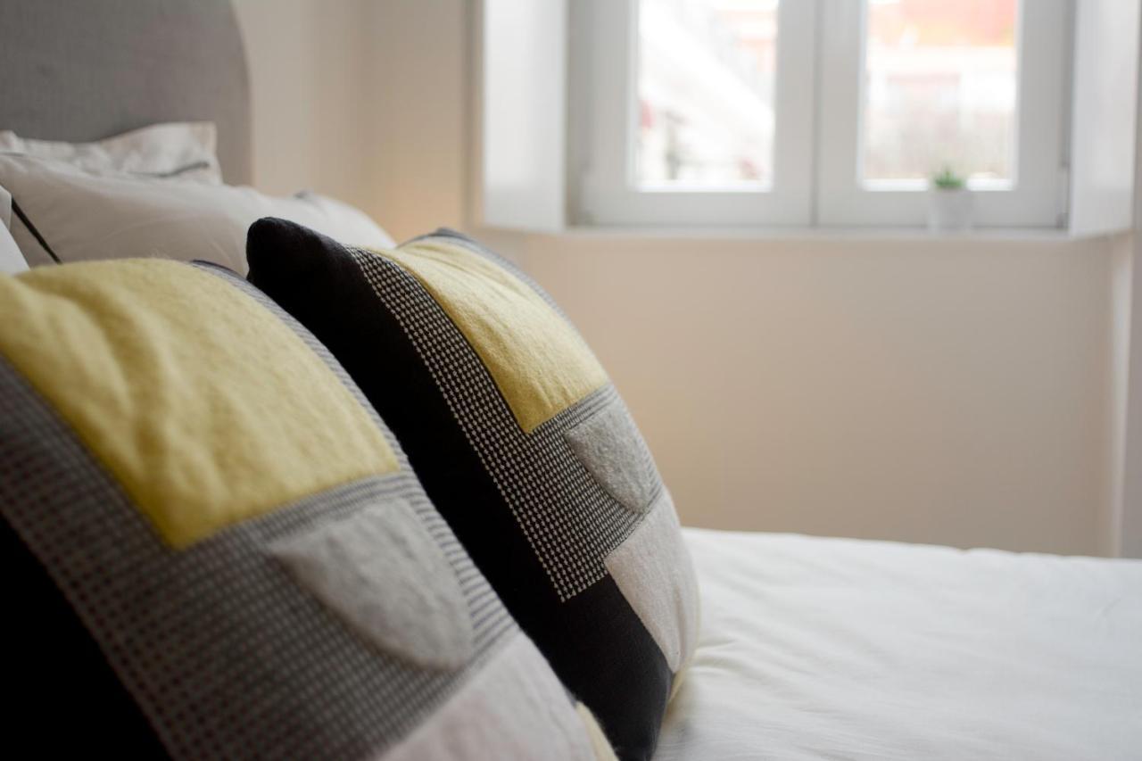 Charming Apartment In Private Condominium At Graca Lizbona Zewnętrze zdjęcie