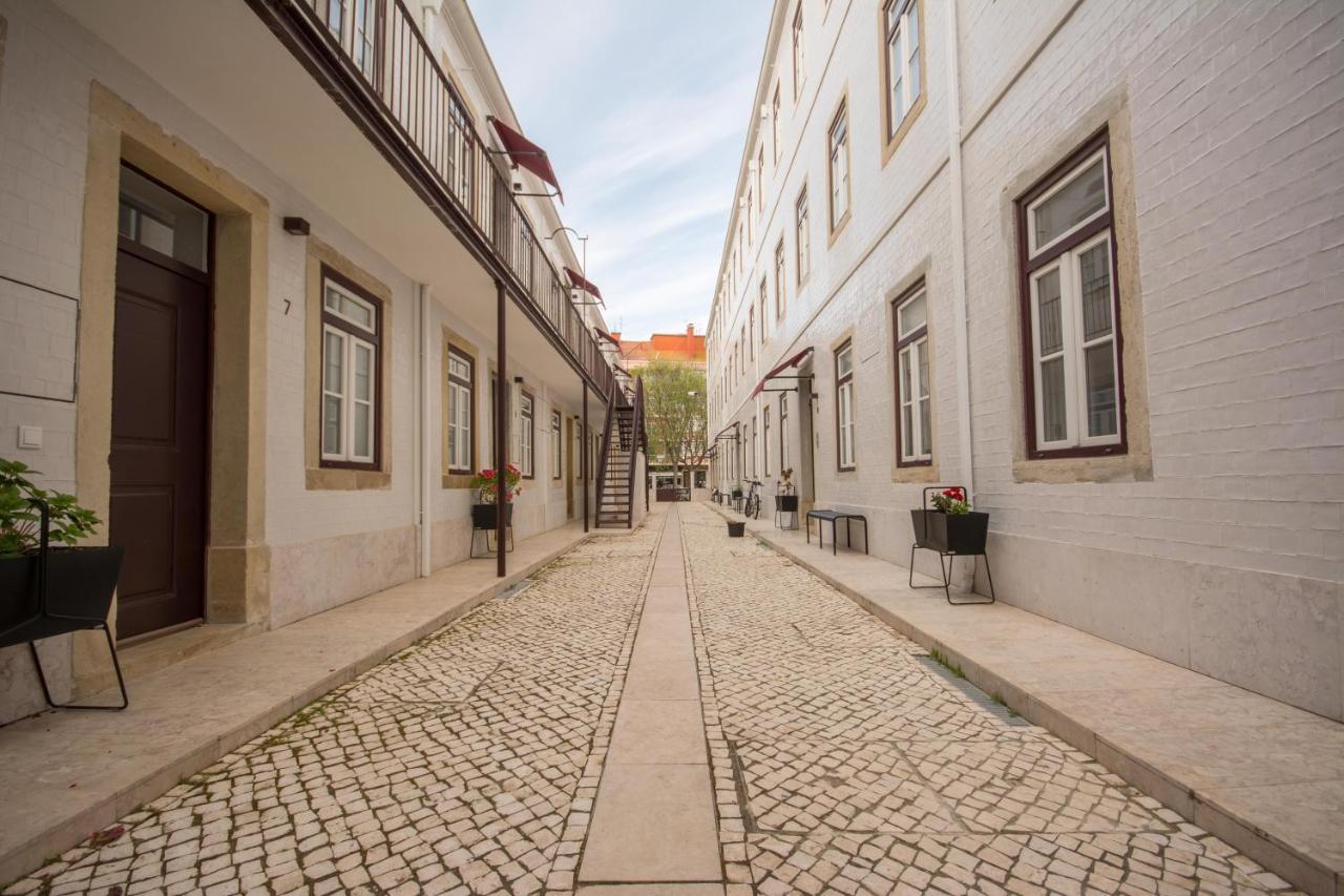 Charming Apartment In Private Condominium At Graca Lizbona Zewnętrze zdjęcie
